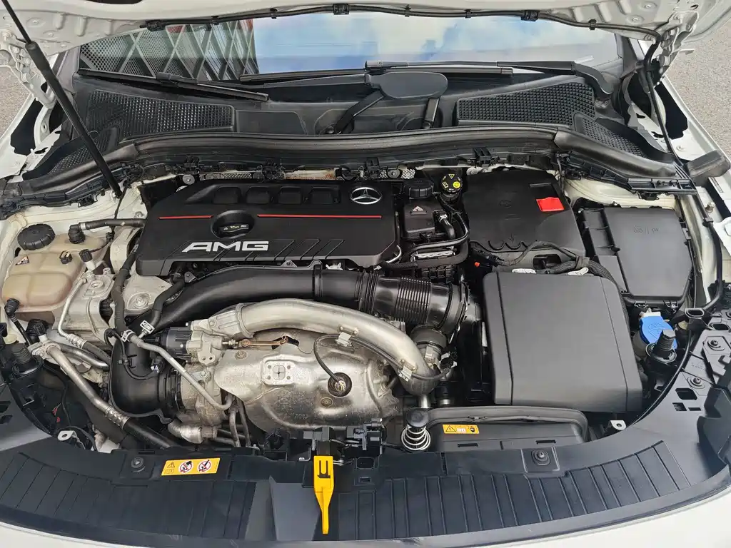 Mercedes-Benz GLA AMG — миниатюра 9