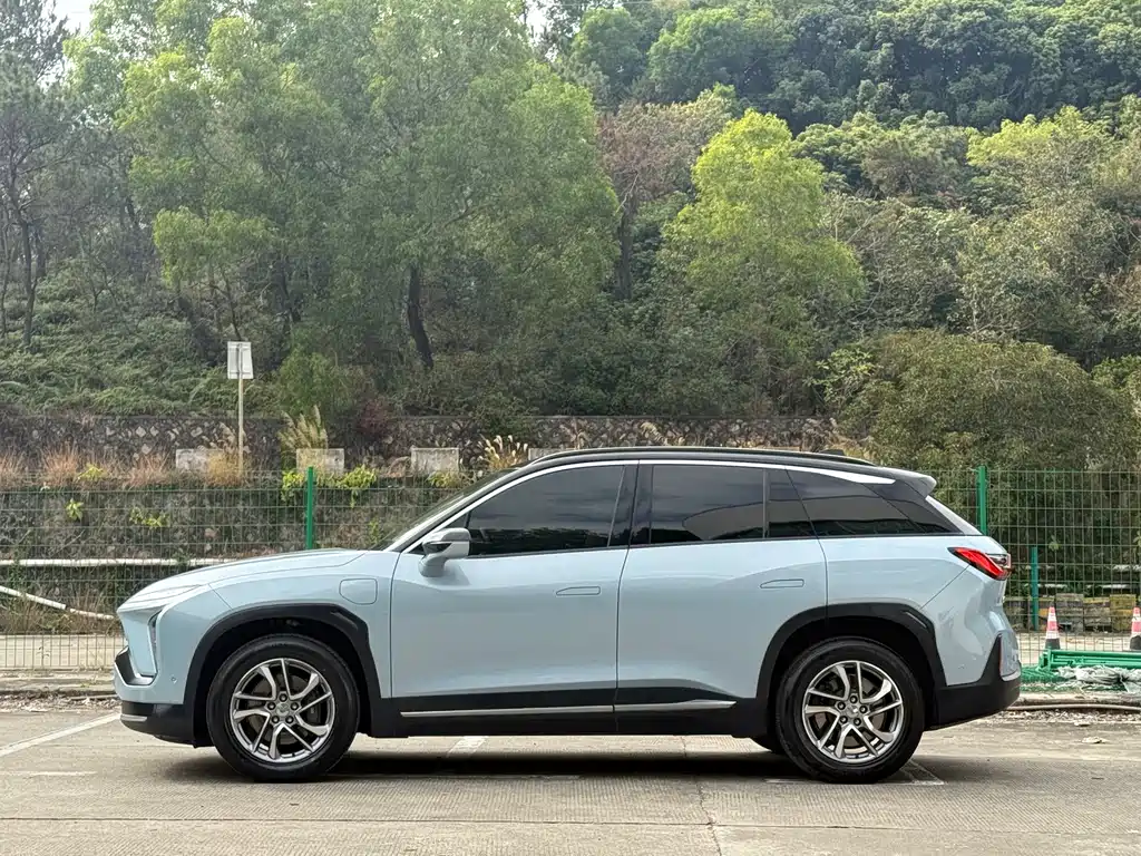 NIO NIO ES6