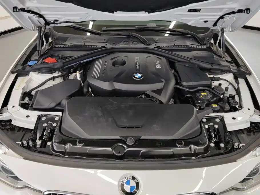 BMW 3 Series — миниатюра 10
