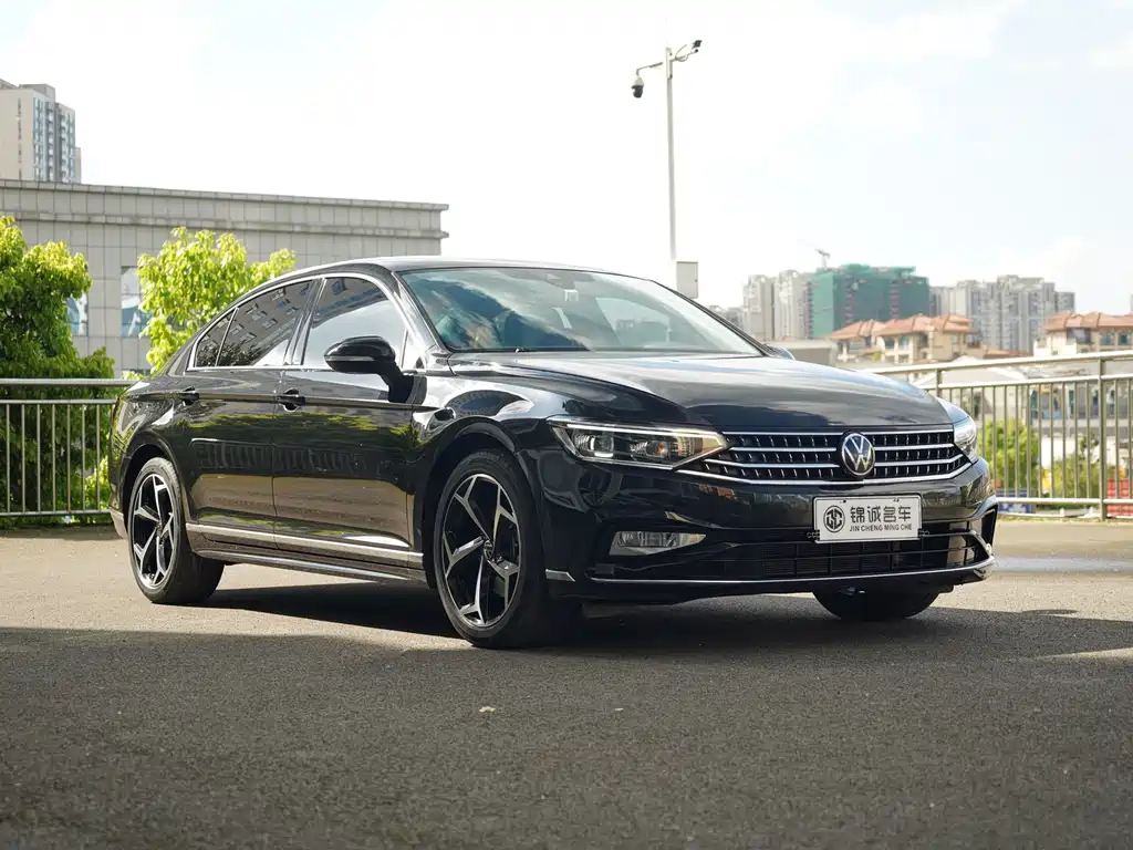 Volkswagen Magotan 2025 330TSI DSG Luxury