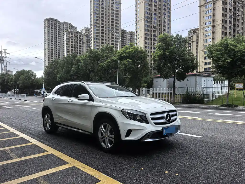 Mercedes-Benz GLA — миниатюра 3