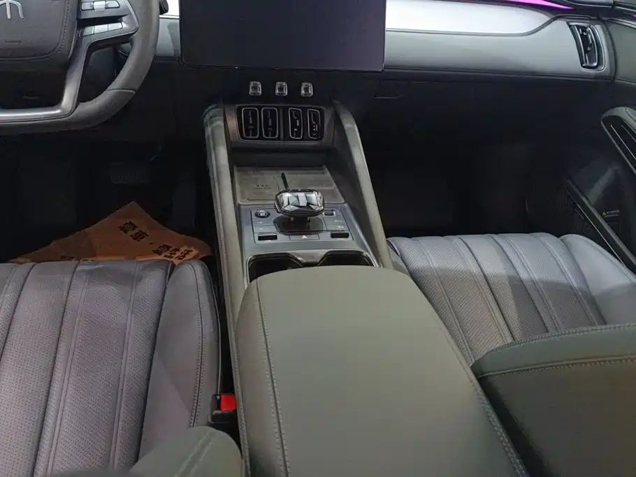 BYD L EV — миниатюра 16