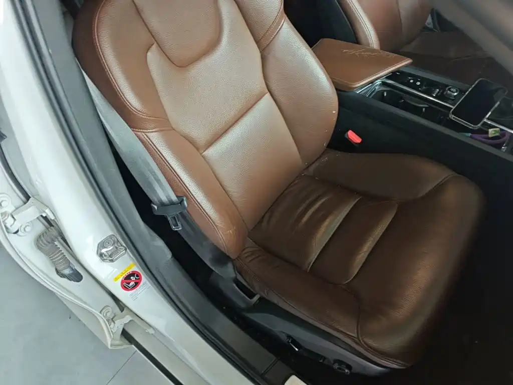 Volvo S60 — миниатюра 25