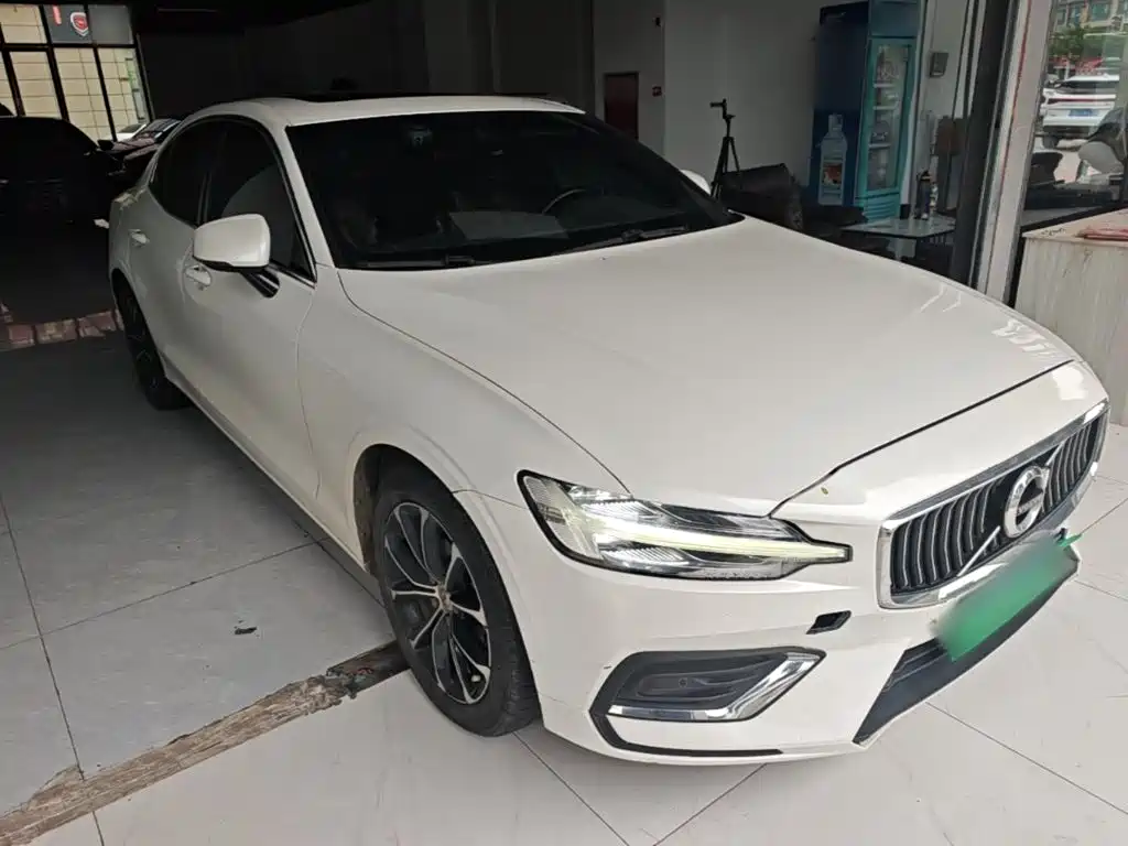 Volvo S60 — миниатюра 4