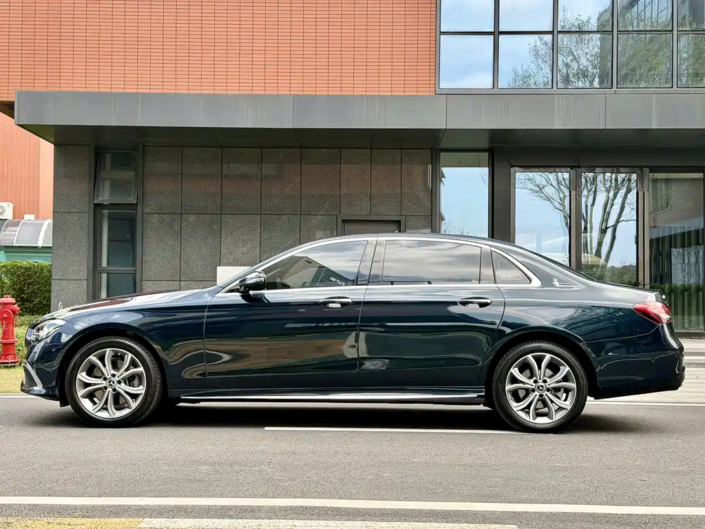Mercedes-Benz E-Class E 2023 E 300 L Sport Luxury