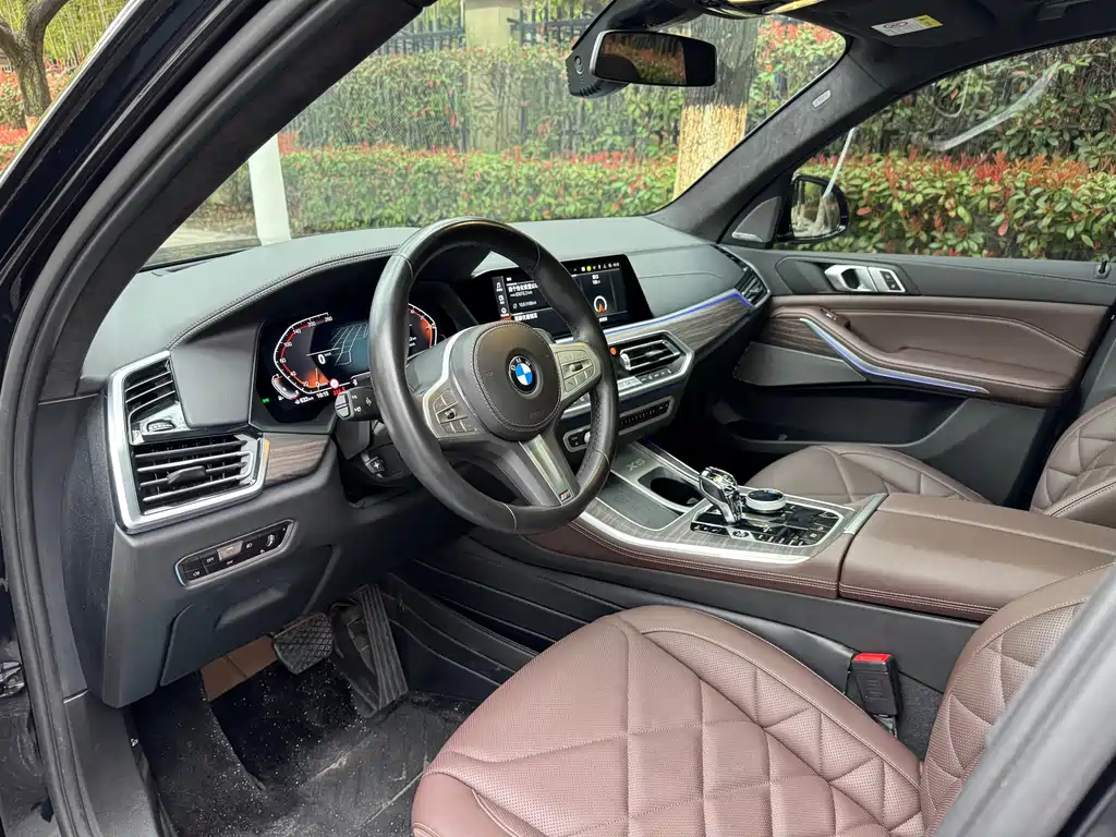 BMW X5 2022 xDrive 40Li M Sport