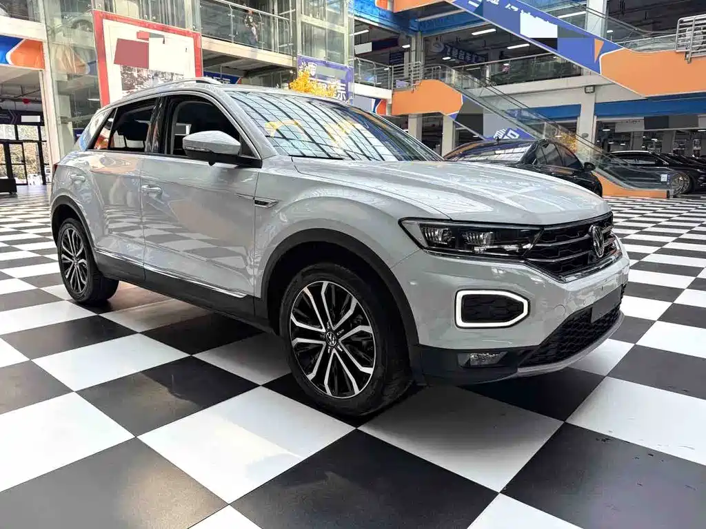 Volkswagen T-Roc — миниатюра 3