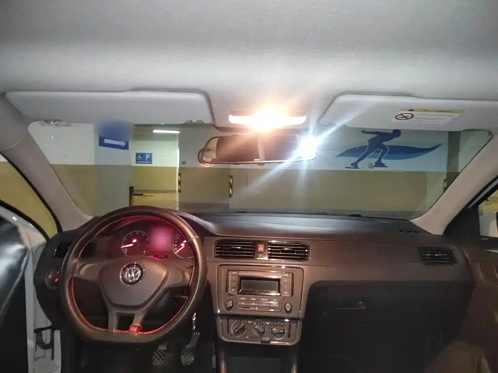 Volkswagen Santana — миниатюра 10
