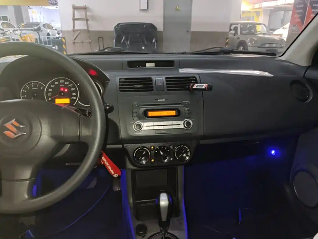 Suzuki Swift — миниатюра 13