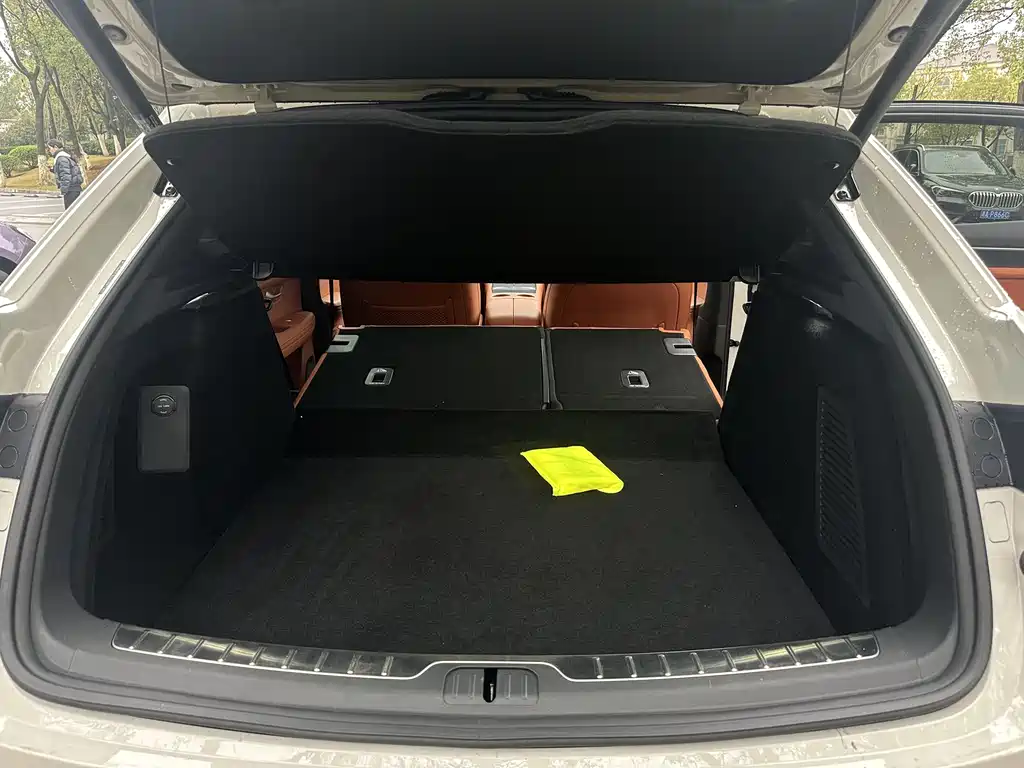 AITO ASK THE WORLD M5