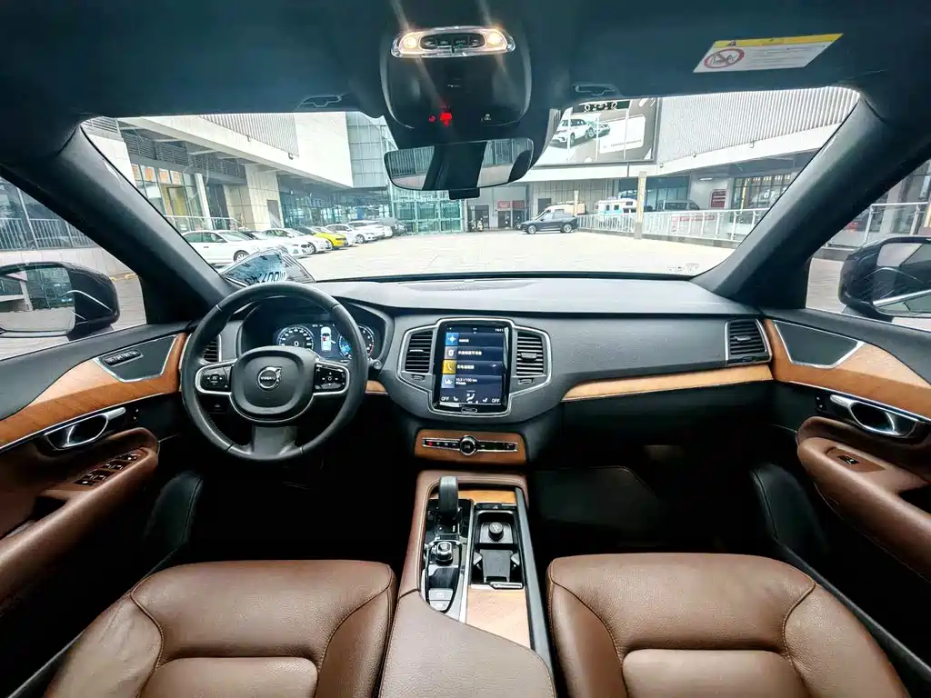 Volvo XC90 — миниатюра 4
