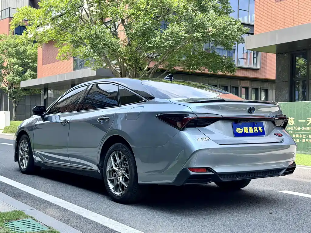 Toyota Avalon — миниатюра 4