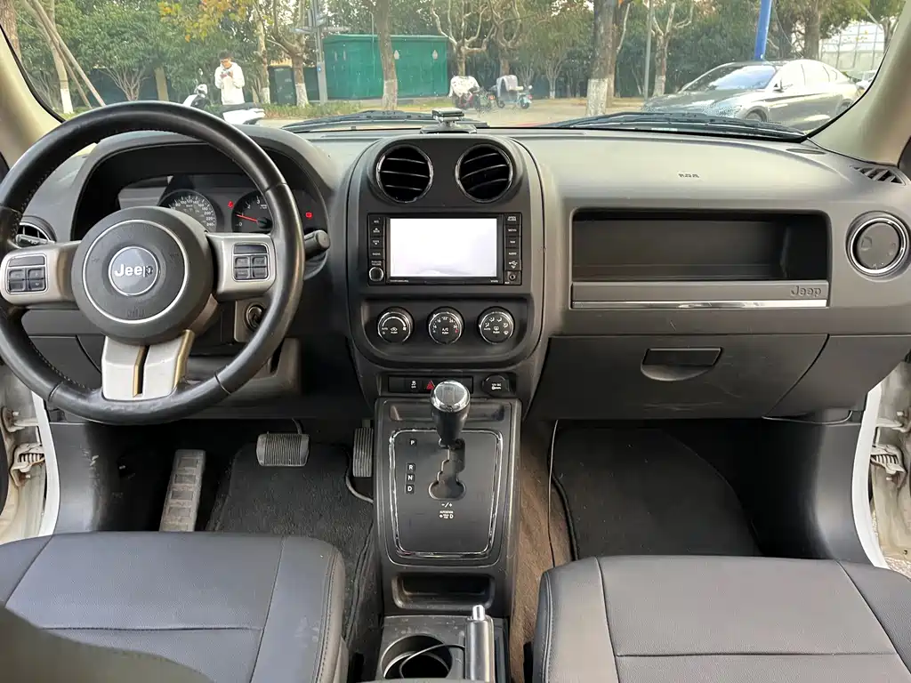Jeep Patriot — миниатюра 13