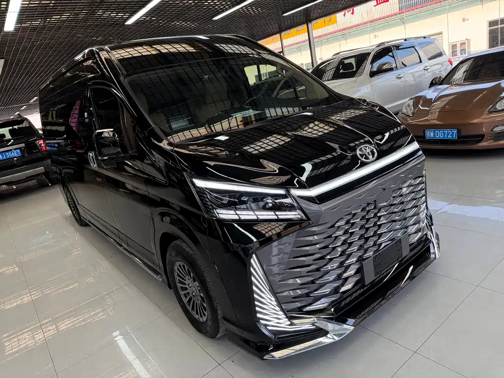 Toyota HiAce 2025 3.5L