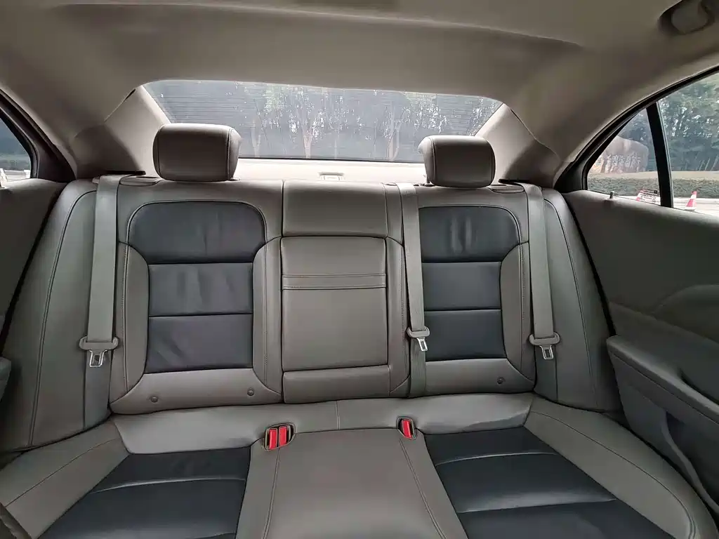 Chevrolet Malibu — миниатюра 11