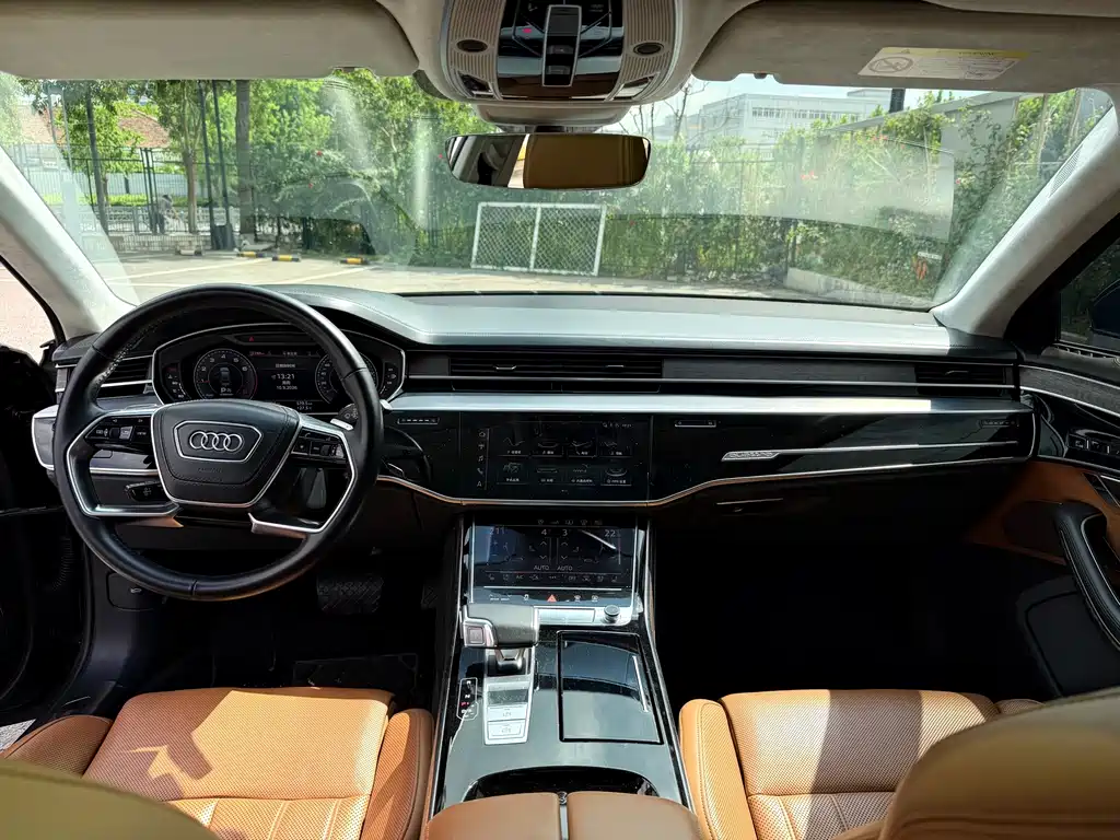 Audi A8 — миниатюра 12