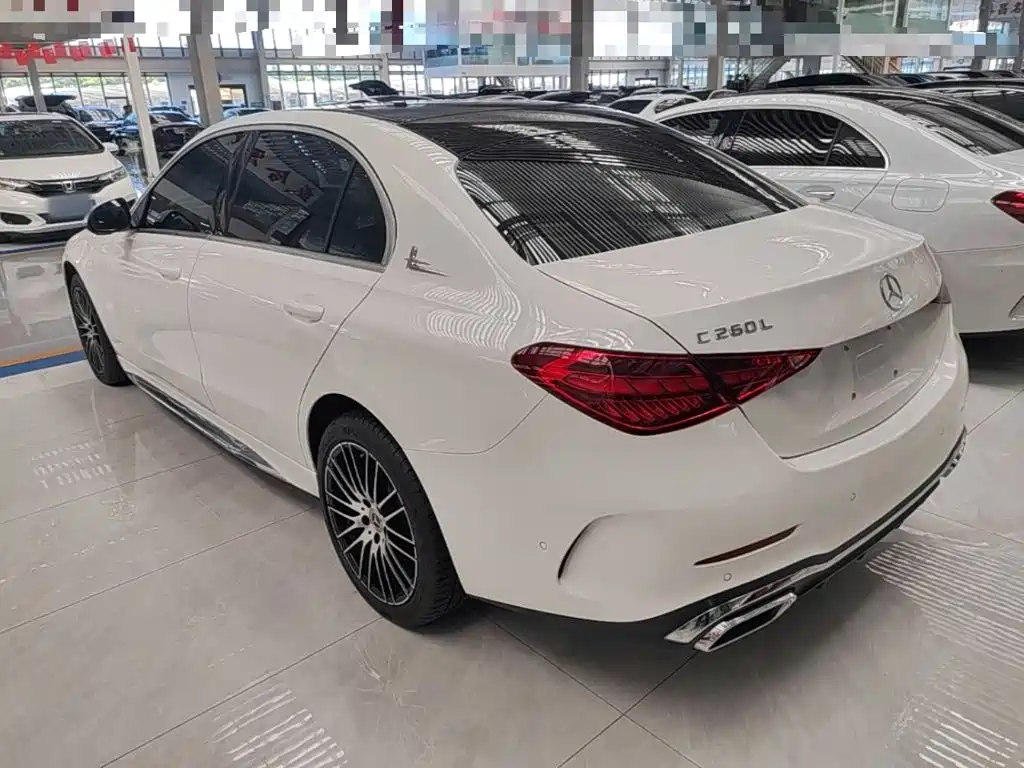 Mercedes-Benz C-Class — миниатюра 5