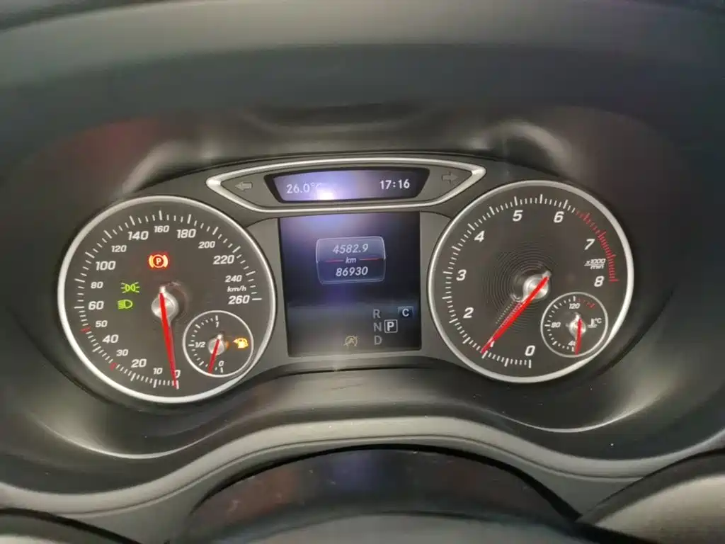 Mercedes-Benz B-Class — миниатюра 12