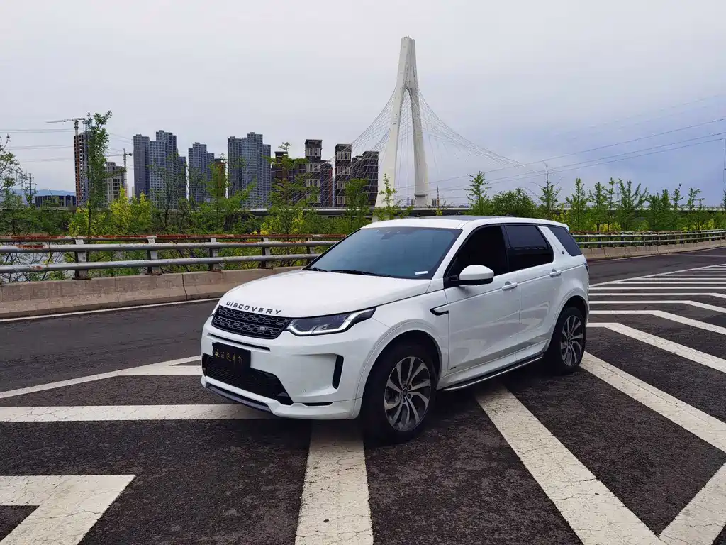 Land Rover Discovery Sport 2021