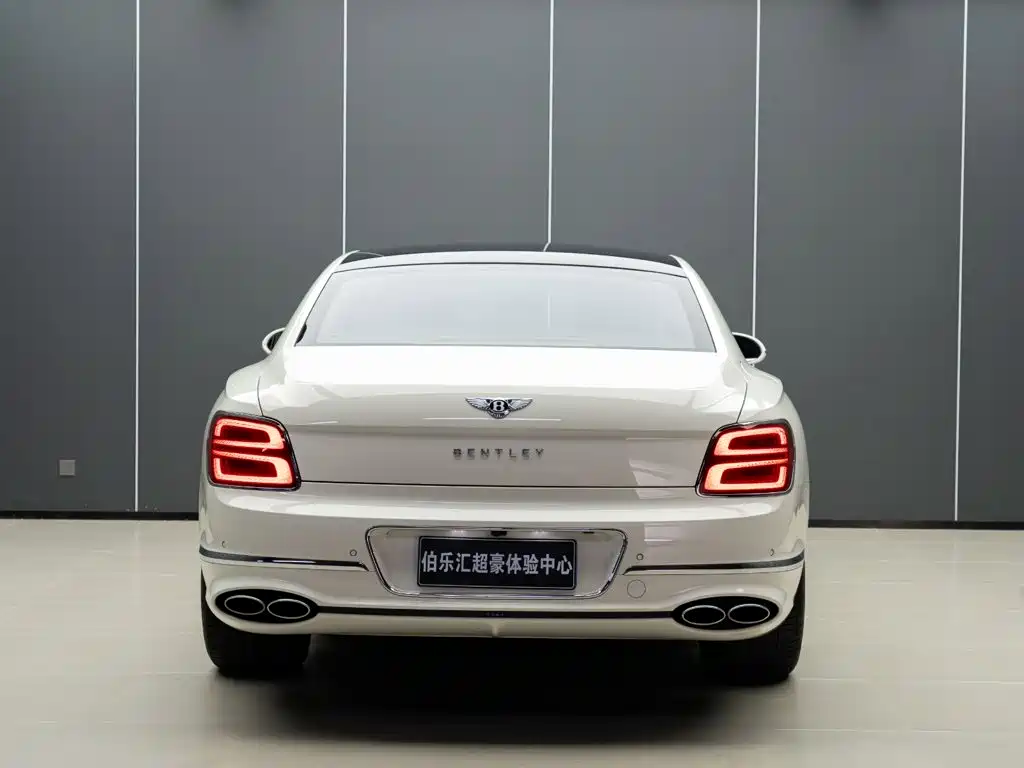 Bentley Flying Spur — миниатюра 6