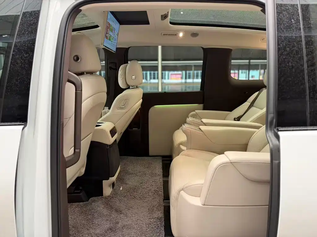 Li Auto Li MEGA — миниатюра 5