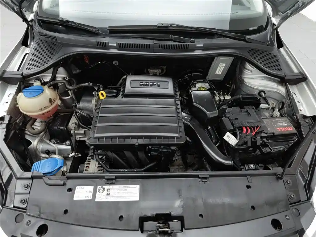 Volkswagen Santana 2013 1.6L AT Luxury