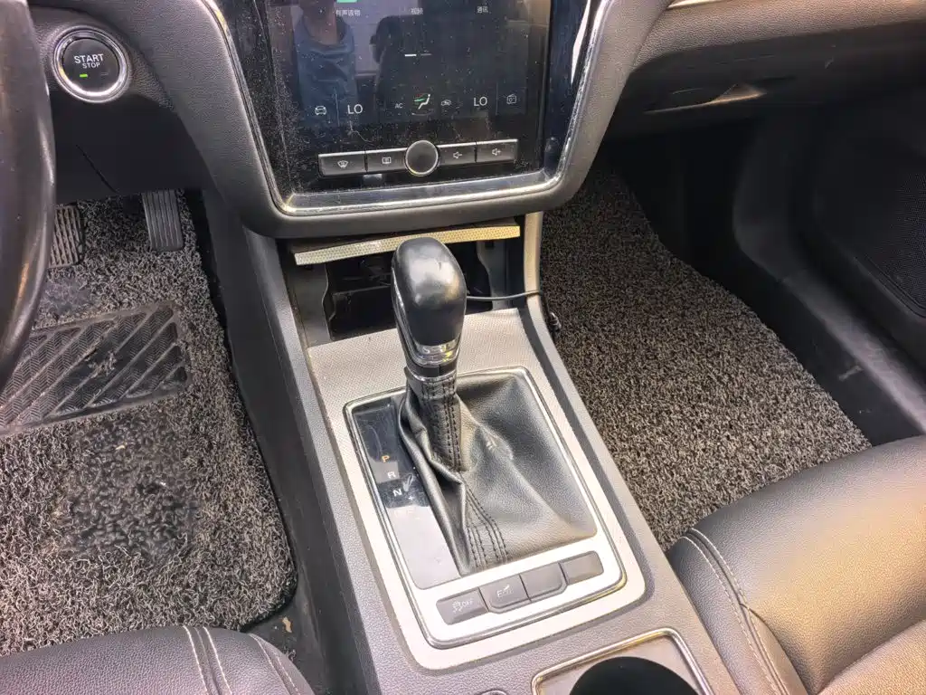 Roewe i6 Classic — миниатюра 15