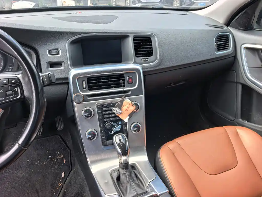 Volvo S60 — миниатюра 13