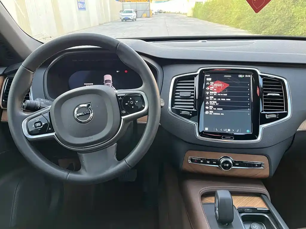 Volvo XC90 — миниатюра 16