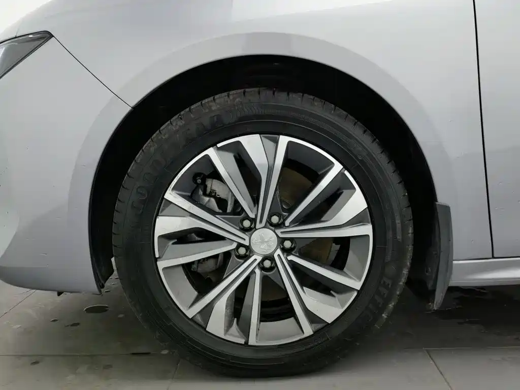 Peugeot 508 — миниатюра 17
