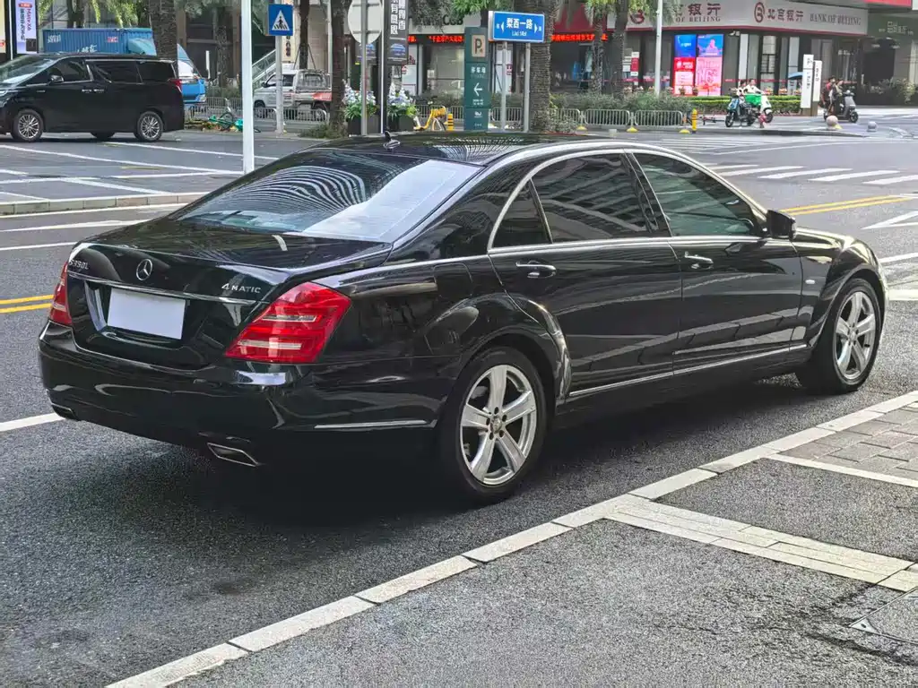 Mercedes-Benz S-Class — миниатюра 10