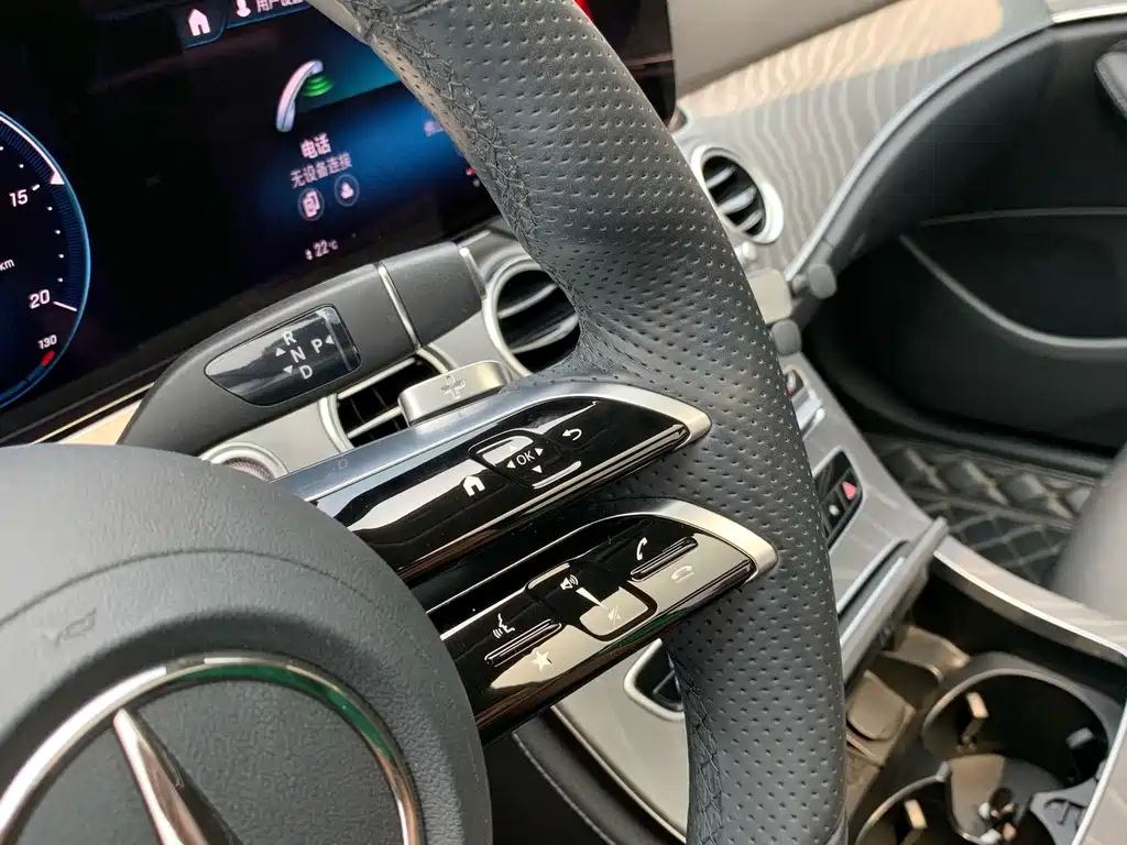 Mercedes-Benz E-Class — миниатюра 24