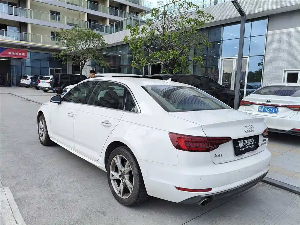 Audi A4L — миниатюра 10