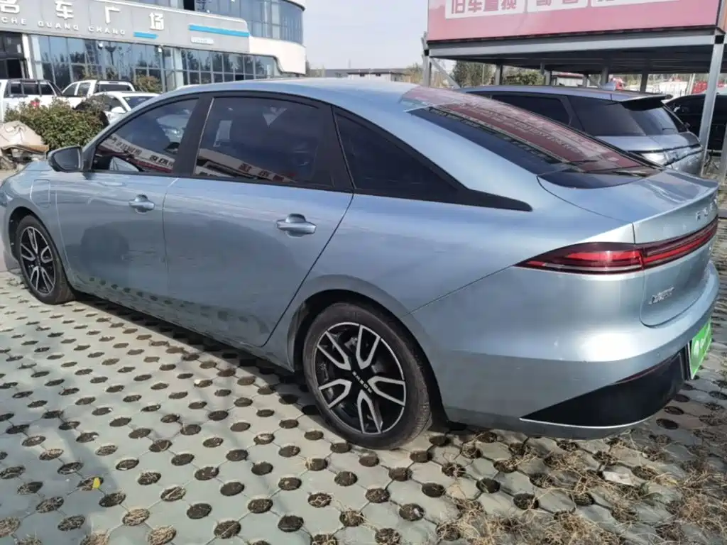 Roewe D6 — миниатюра 5