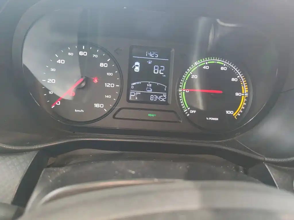 Roewe Clever — миниатюра 8