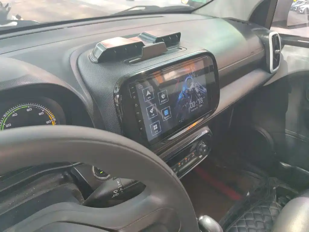 Roewe Clever — миниатюра 20