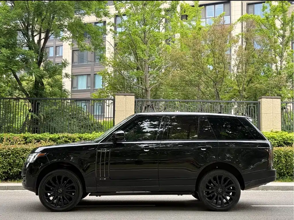 Land Rover Range Rover — миниатюра 7
