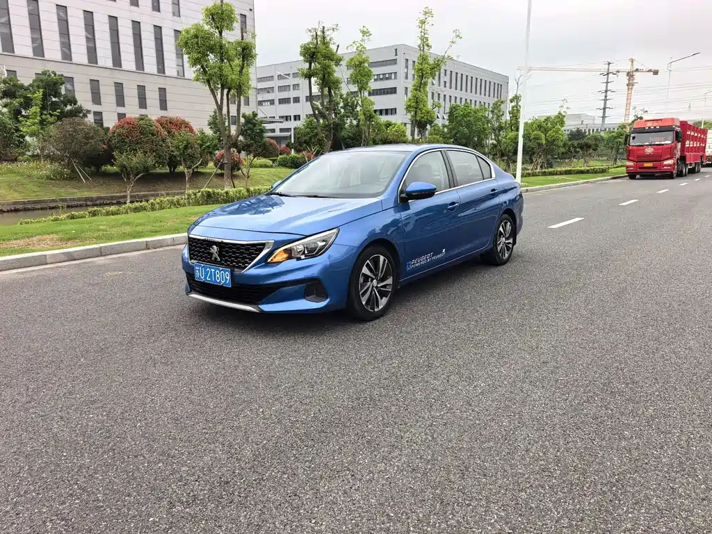 Купить Peugeot 408