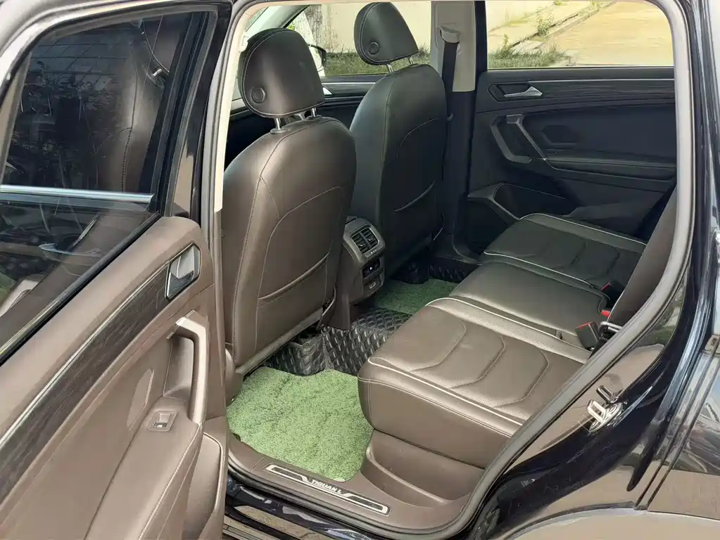 Volkswagen Tiguan L — миниатюра 13