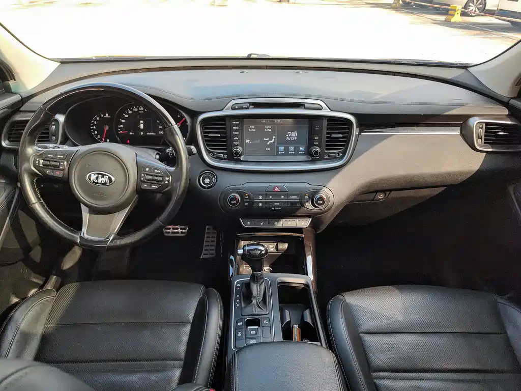Kia Sorento — миниатюра 8
