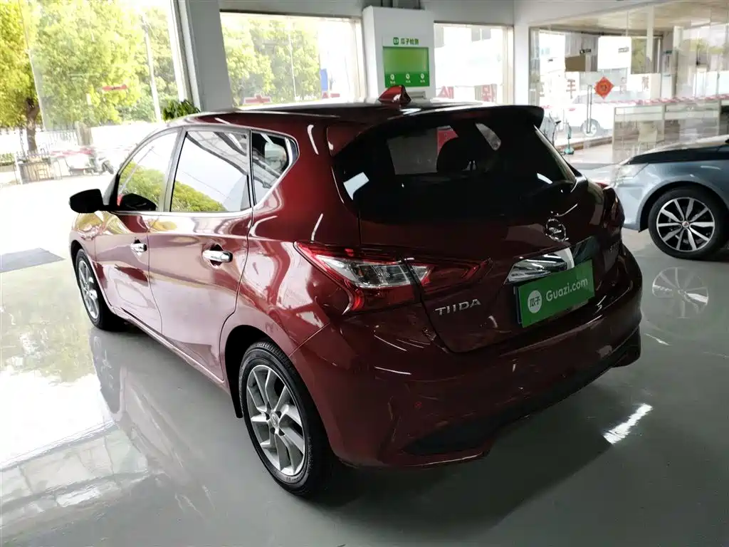 Nissan Tiida 2021 1.6L CVT