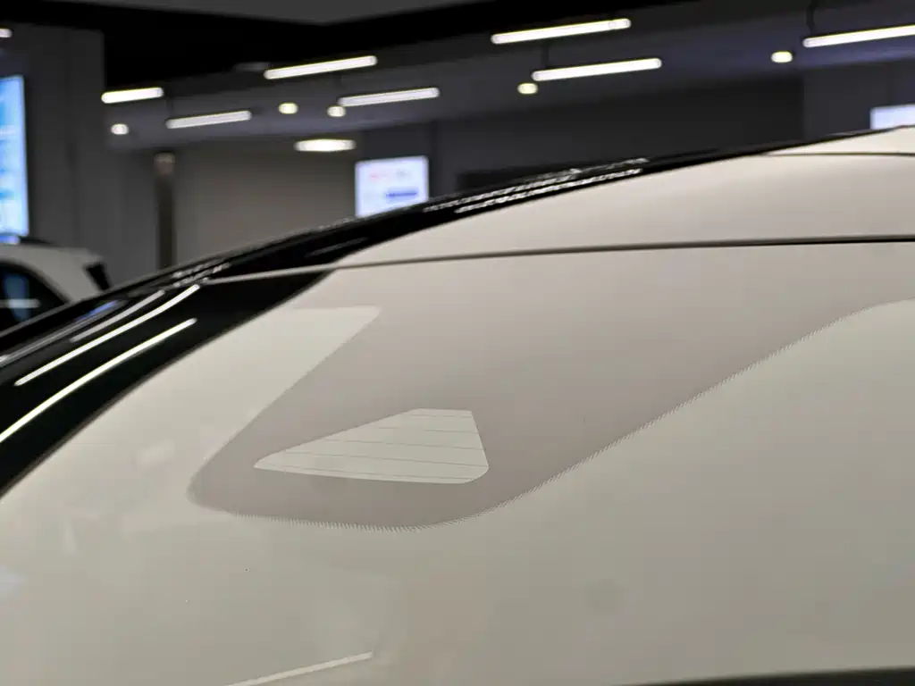 Volvo S90 PHEV — миниатюра 5