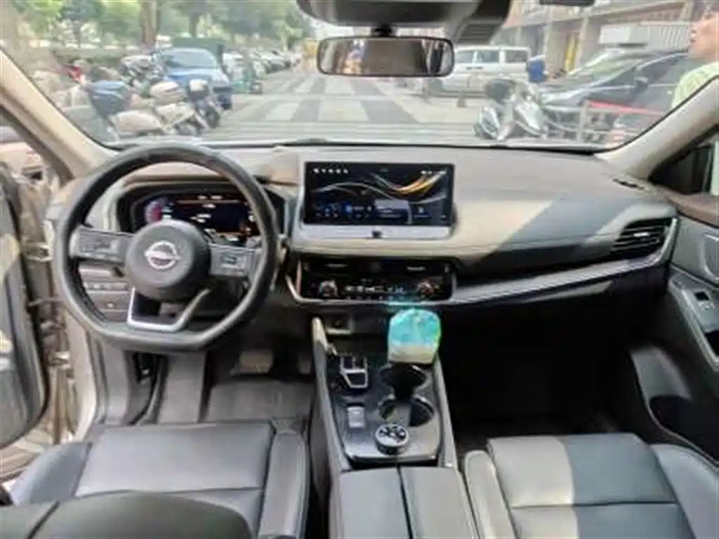 Nissan X-Trail — миниатюра 8