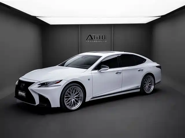 LEXUS LS 2018