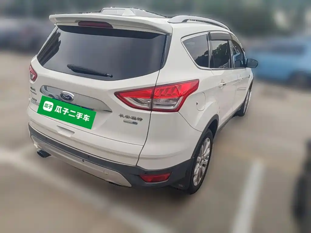 Ford Kuga — миниатюра 10