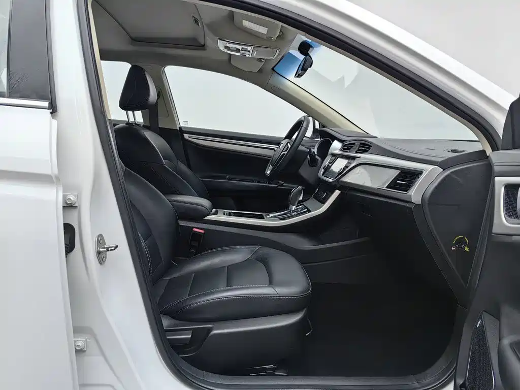 Geely Emgrand GL — миниатюра 23