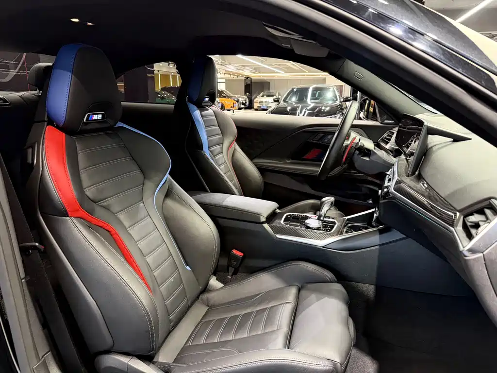 BMW M2 — миниатюра 10