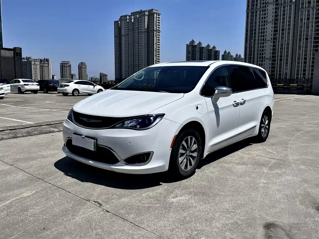Chrysler Grand Voyager PHEV (Import) 2025