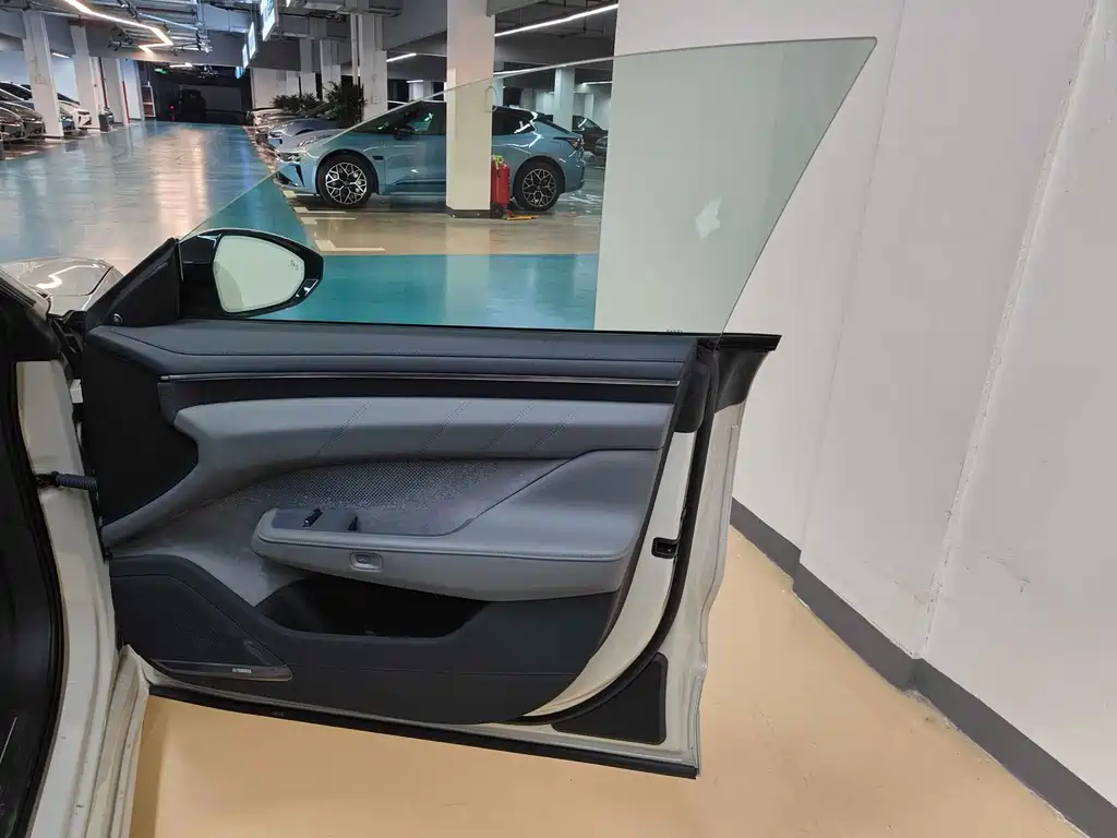 ZEEKR EXTREME KRYPTON 001