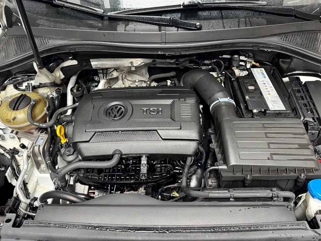 Volkswagen Tiguan L L 2023 380TSI AT R-Line 7 мест